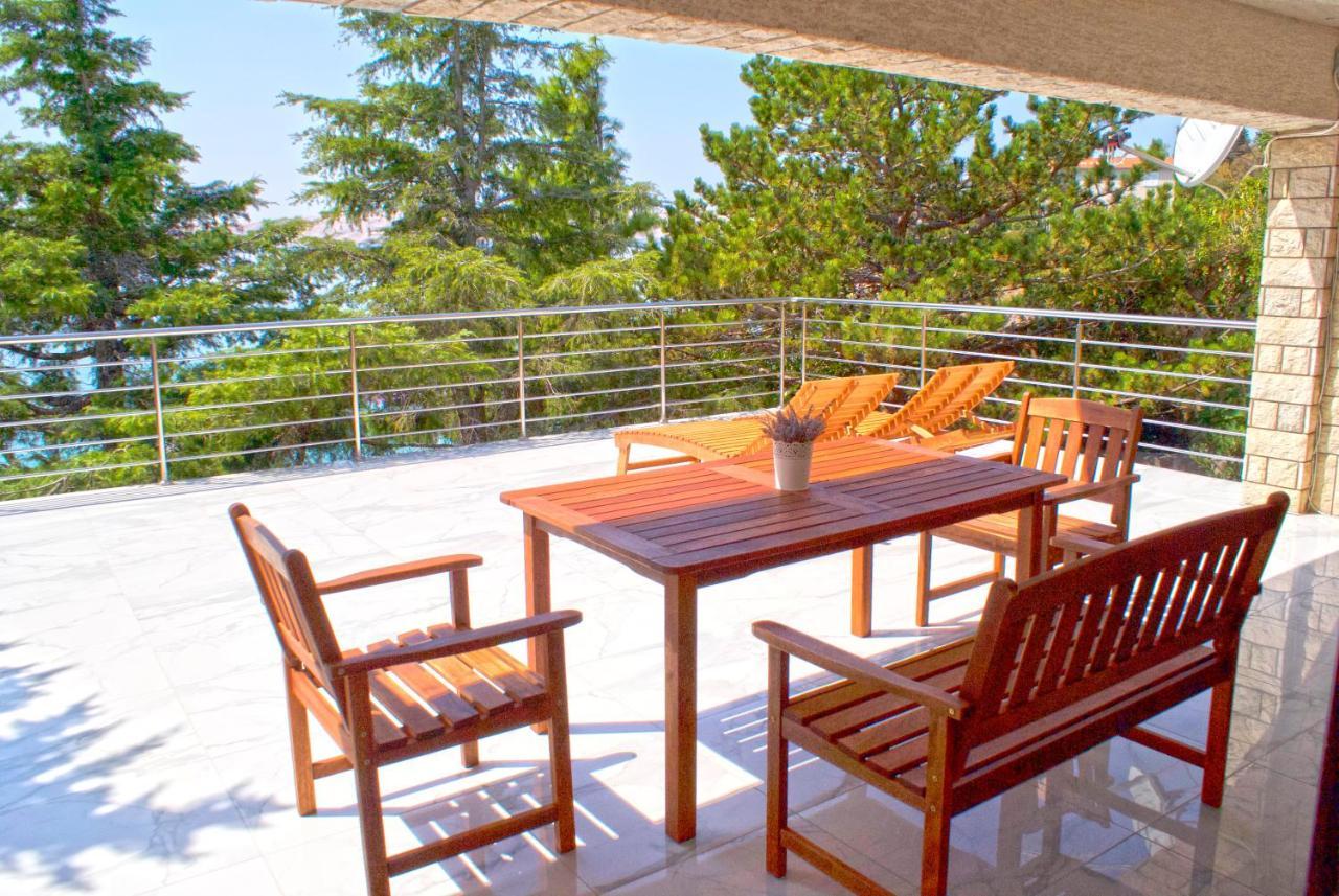 Apartmani Ribarica**** Karlobag Dış mekan fotoğraf