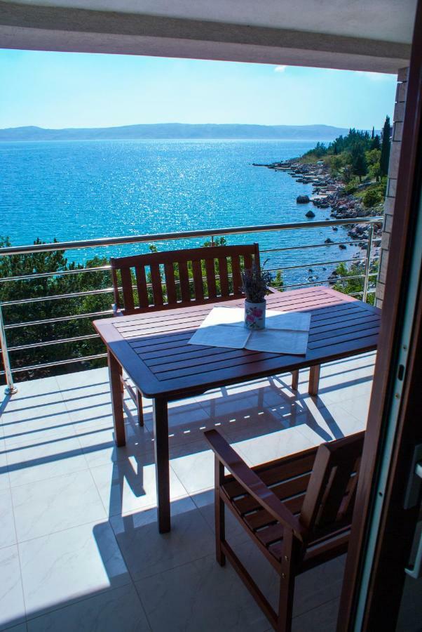 Apartmani Ribarica**** Karlobag Dış mekan fotoğraf